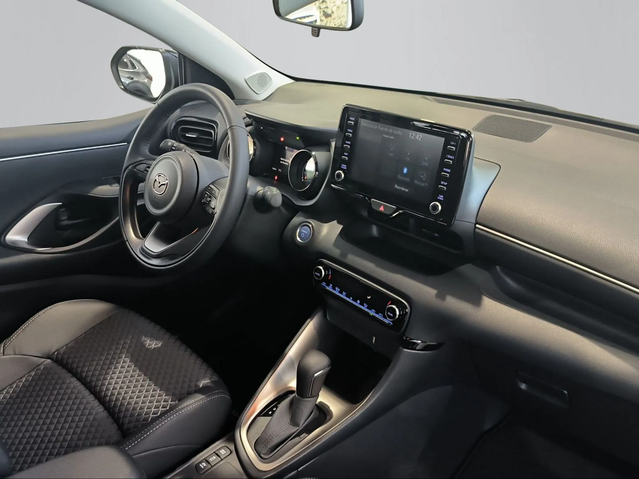 Imagen de MAZDA MAZDA2 HYBRID