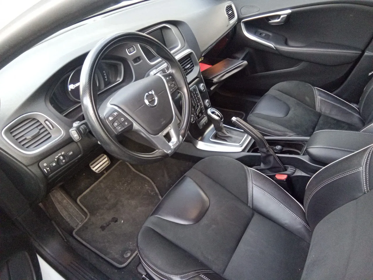 Imagen de VOLVO V40