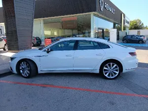   BERLINA CON PORTÓN 2.0 TDI SCR DSG ELEGANCE 150 5P