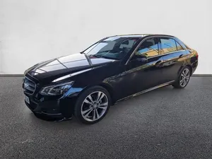   SEDAN 2.1 E 220 BLUETEC AUTO 170 4P