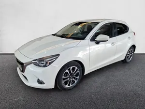   BERLINA 1.5 SKYACTIV-G LUX+SAFE+WHITE 90CV 5P